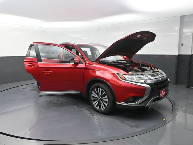 Used 2020 Mitsubishi Outlander SE AWD/4WD image 39