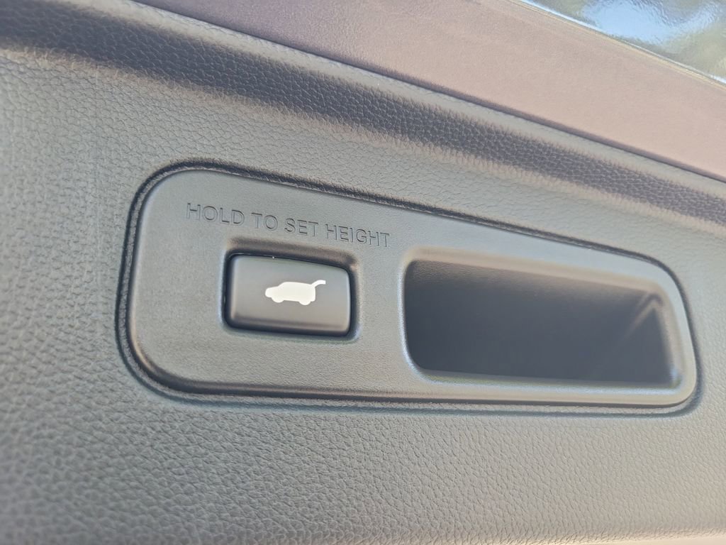 Used 2023 Honda Pilot Elite image 12