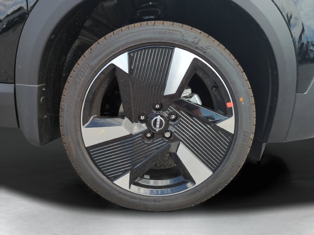 Certified 2026 Nissan Kicks SR FWD image 27
