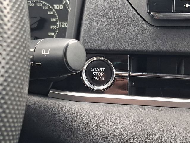 Used 2022 Mitsubishi Outlander ES image 22