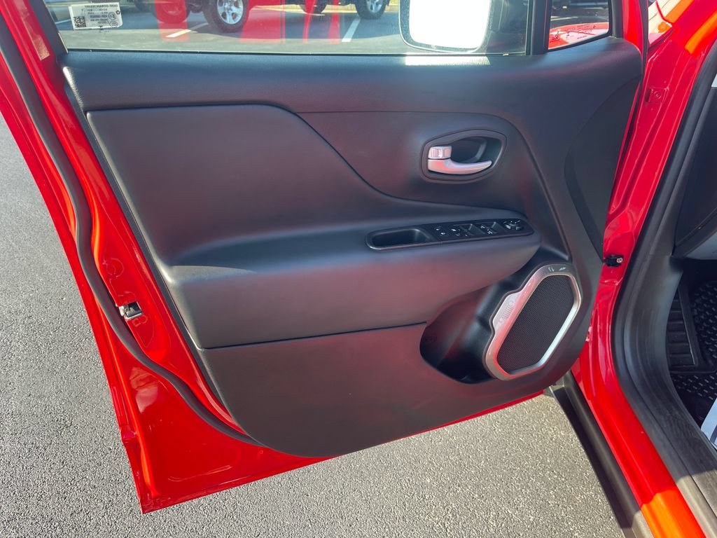 Used 2023 Jeep Renegade Limited w/ Sun/Sound Group AWD/4WD image 12