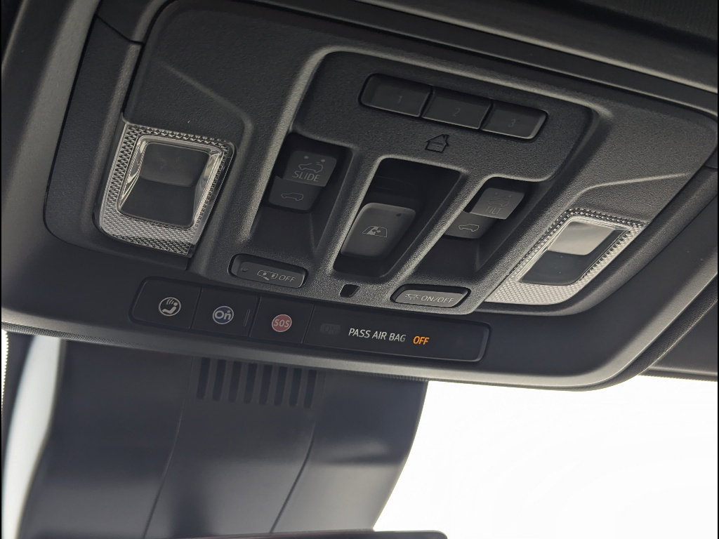 Used 2025 GMC Sierra 2500 AT4 w/ AT4 Premium Plus Package image 37