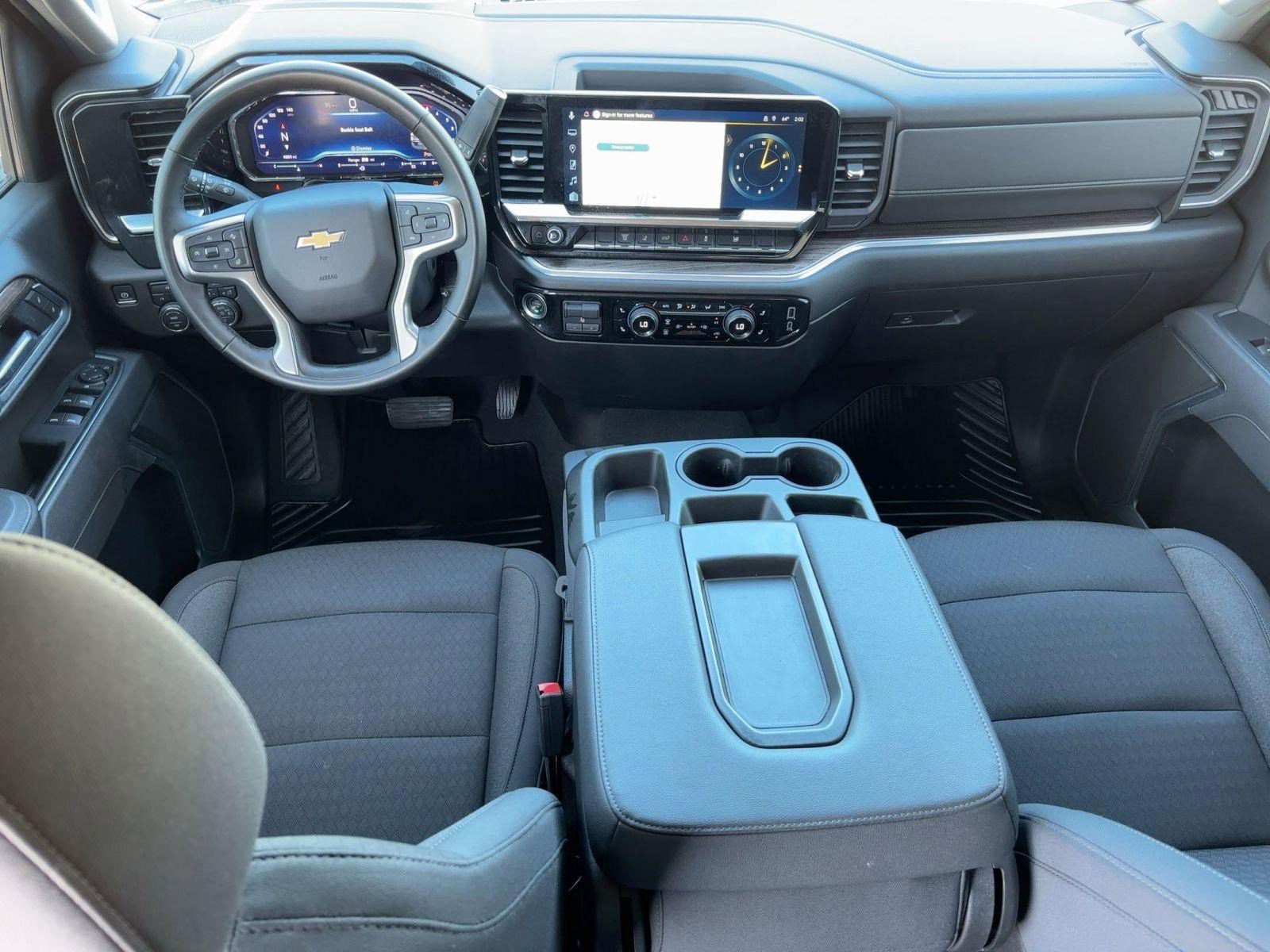 Used 2025 Chevrolet Silverado 2500 LT w/ Convenience Package image 16