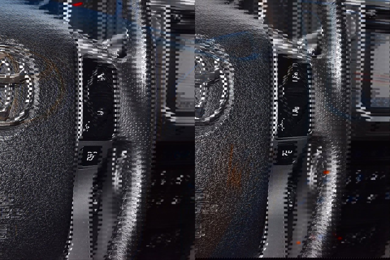 Used 2015 Toyota 4Runner Limited image 23