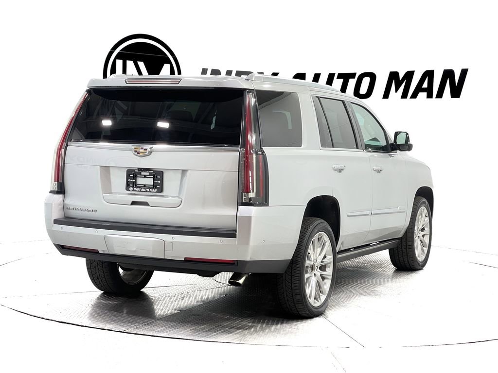 Used 2018 Cadillac Escalade Premium Luxury image 4