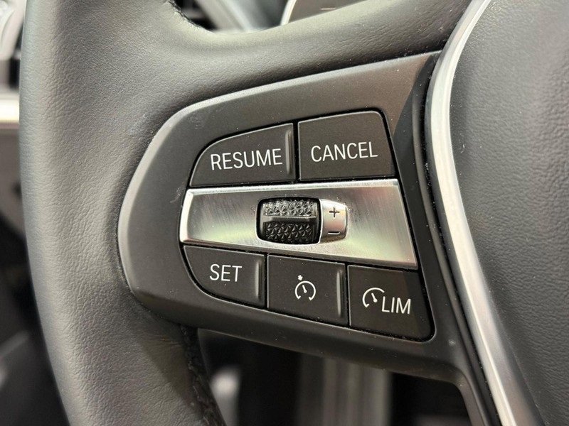 Used 2024 BMW 330i xDrive Sedan w/ Premium Package image 15