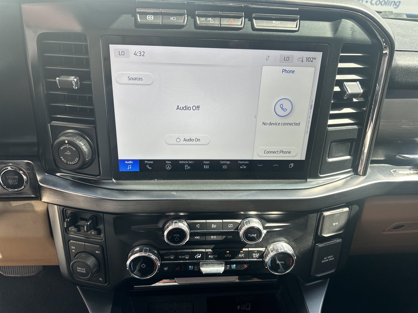 Used 2023 Ford F350 Lariat w/ Lariat Ultimate Package AWD/4WD image 22