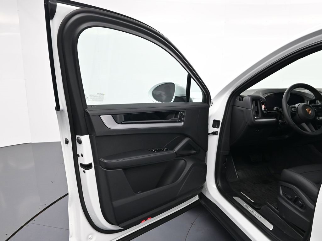 New 2026 Porsche Cayenne Coupe image 16