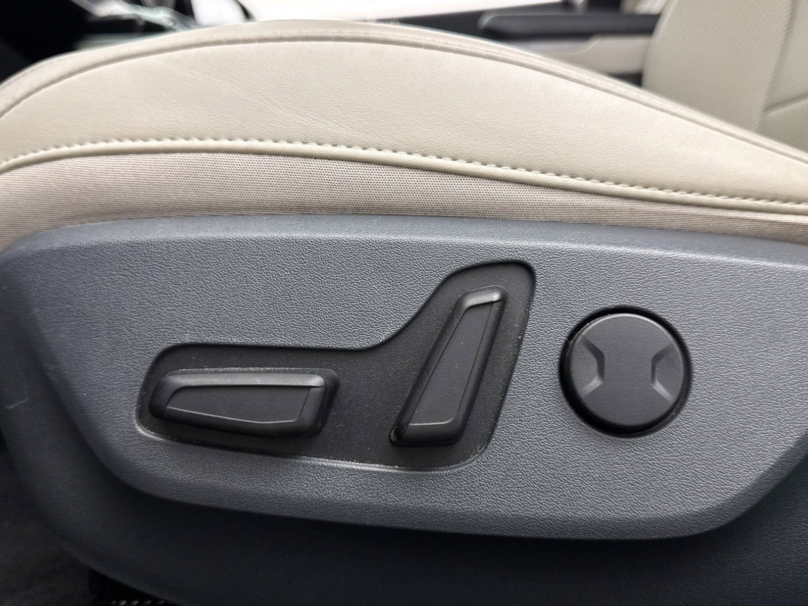 Used 2022 Kia EV6 Wind image 27