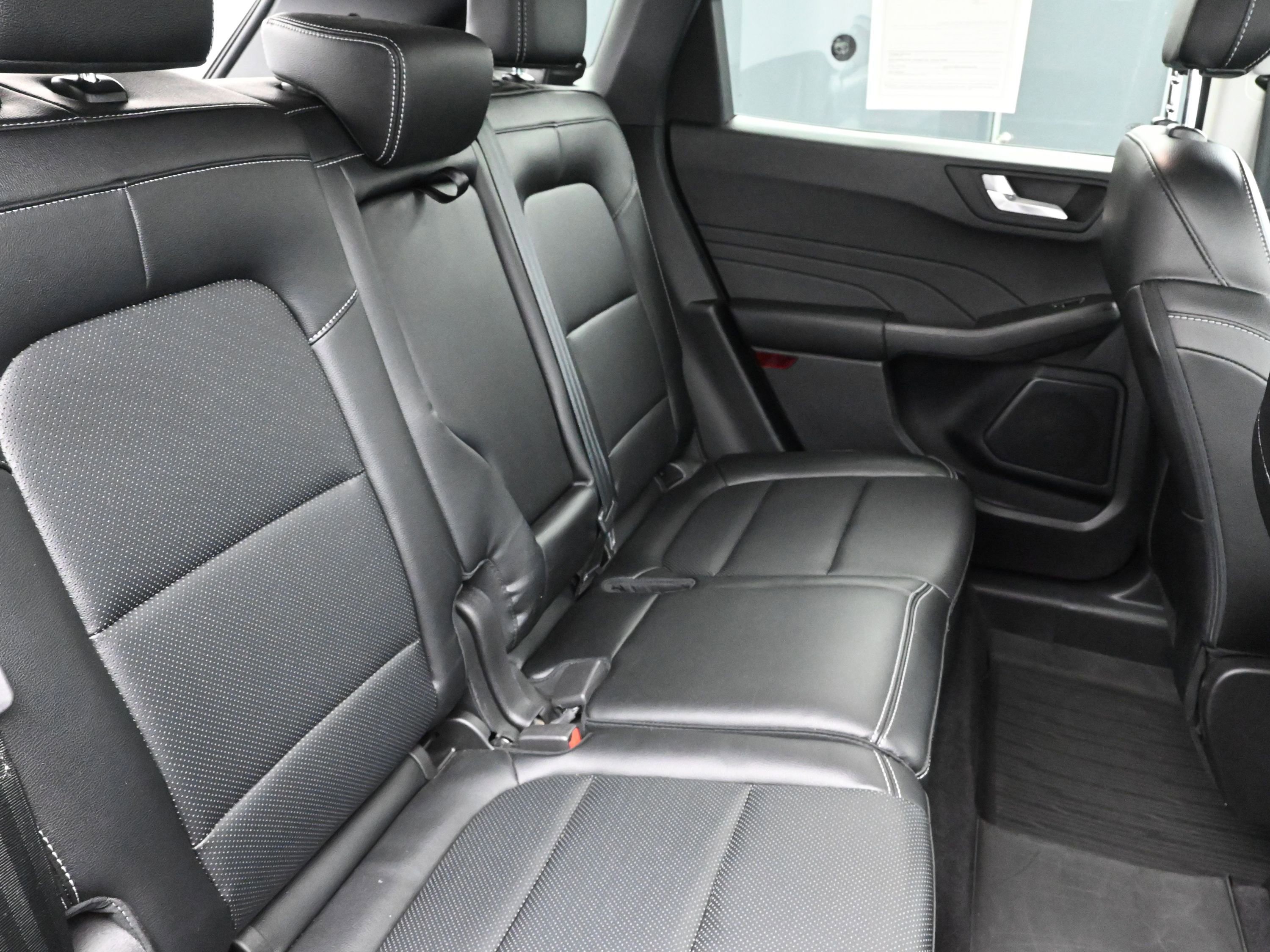 Used 2022 Ford Escape SEL image 26