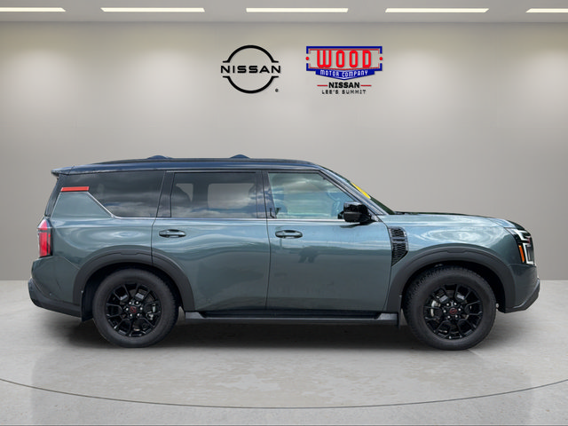 Used 2025 Nissan Armada PRO-4X AWD/4WD image 2