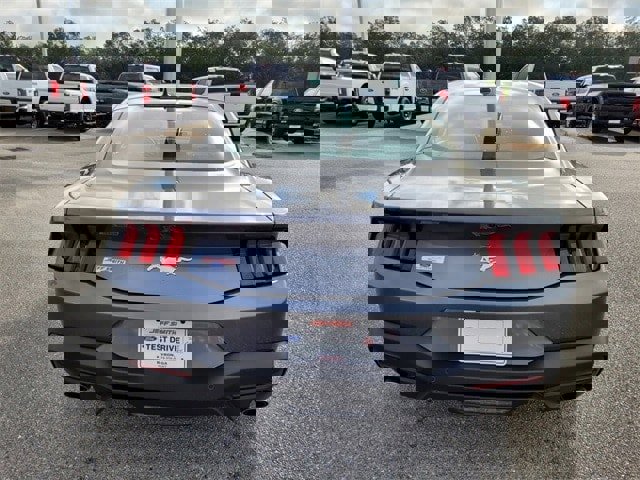 New 2025 Ford Mustang Coupe image 9