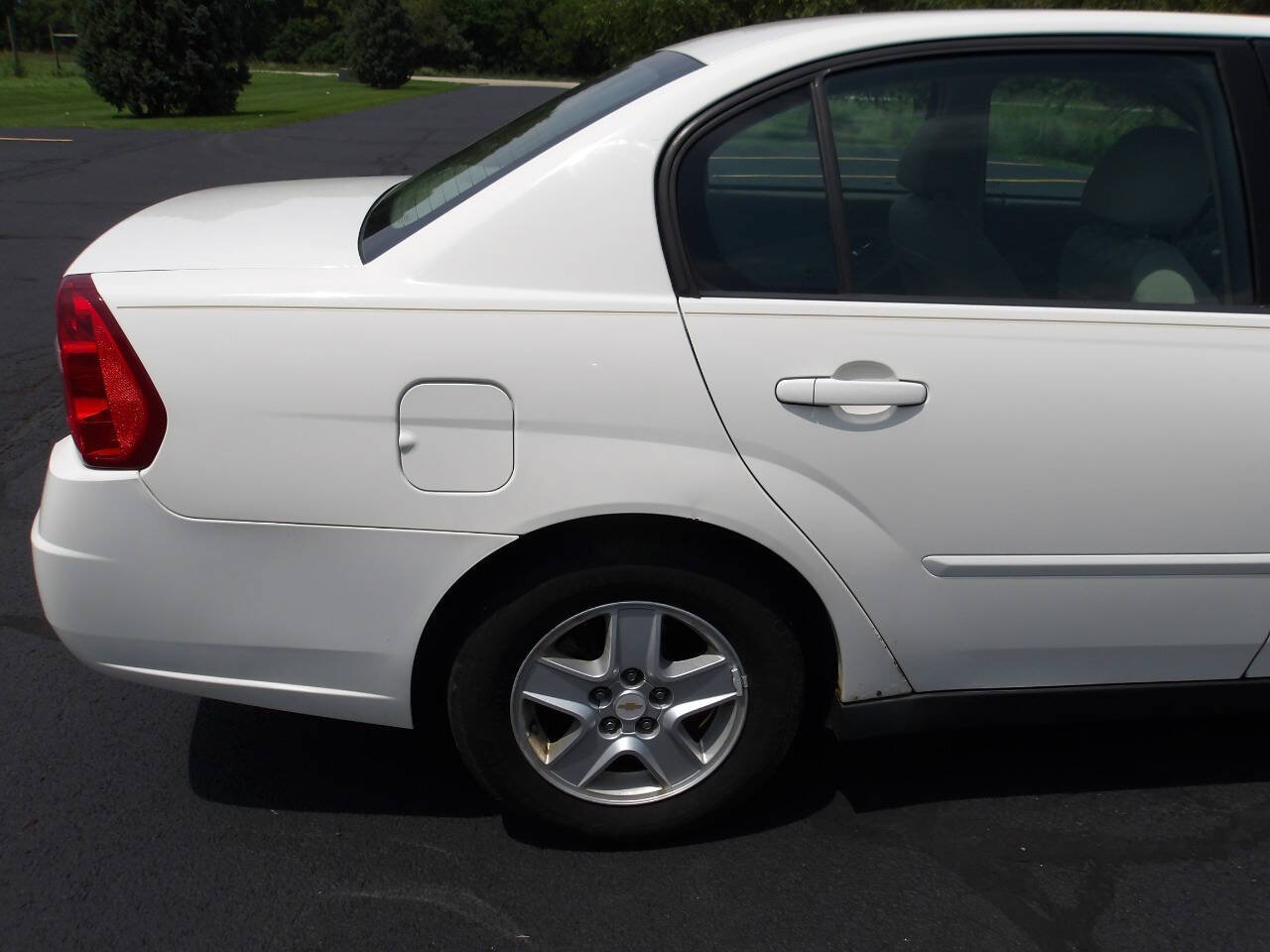 Used 2004 Chevrolet Malibu LS FWD image 29