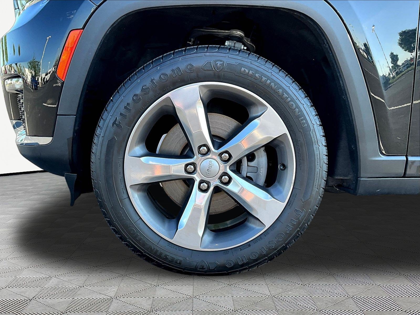 Used 2021 Jeep Grand Cherokee L Limited AWD/4WD image 35