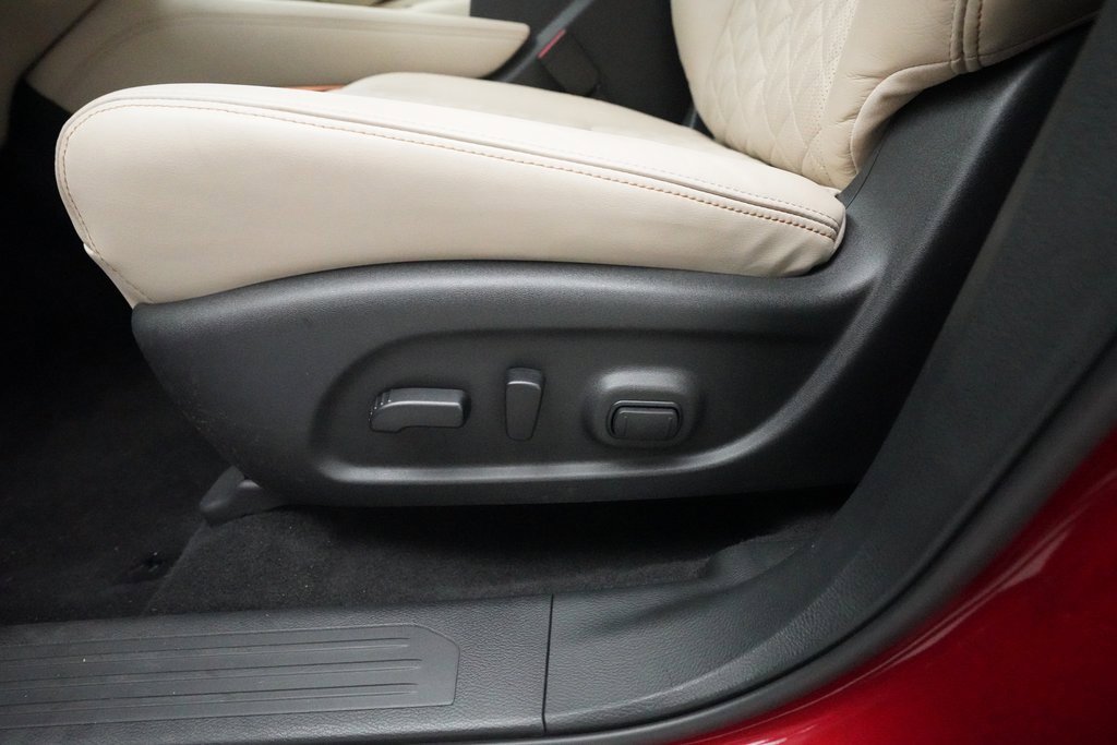 Certified 2024 Nissan Murano Platinum w/ Cargo Package image 31