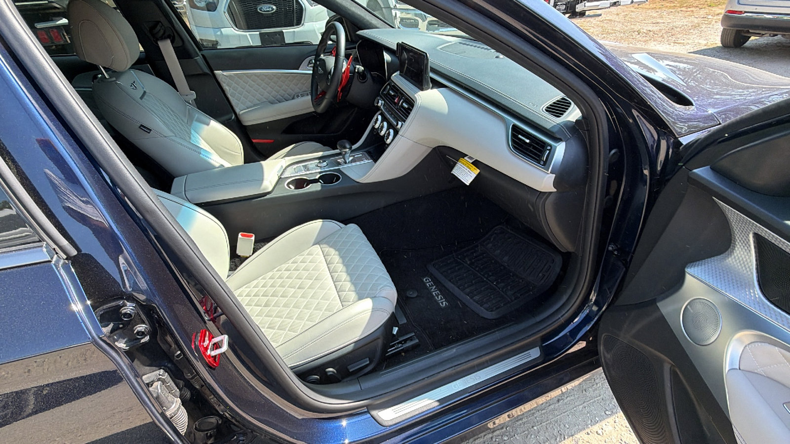Used 2023 Genesis G70 3.3T w/ Sport Prestige Package RWD image 19