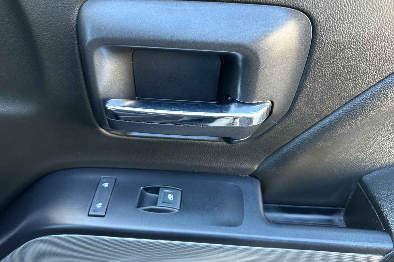 Used 2018 Chevrolet Silverado 1500 LT w/ All Star Edition AWD/4WD image 20