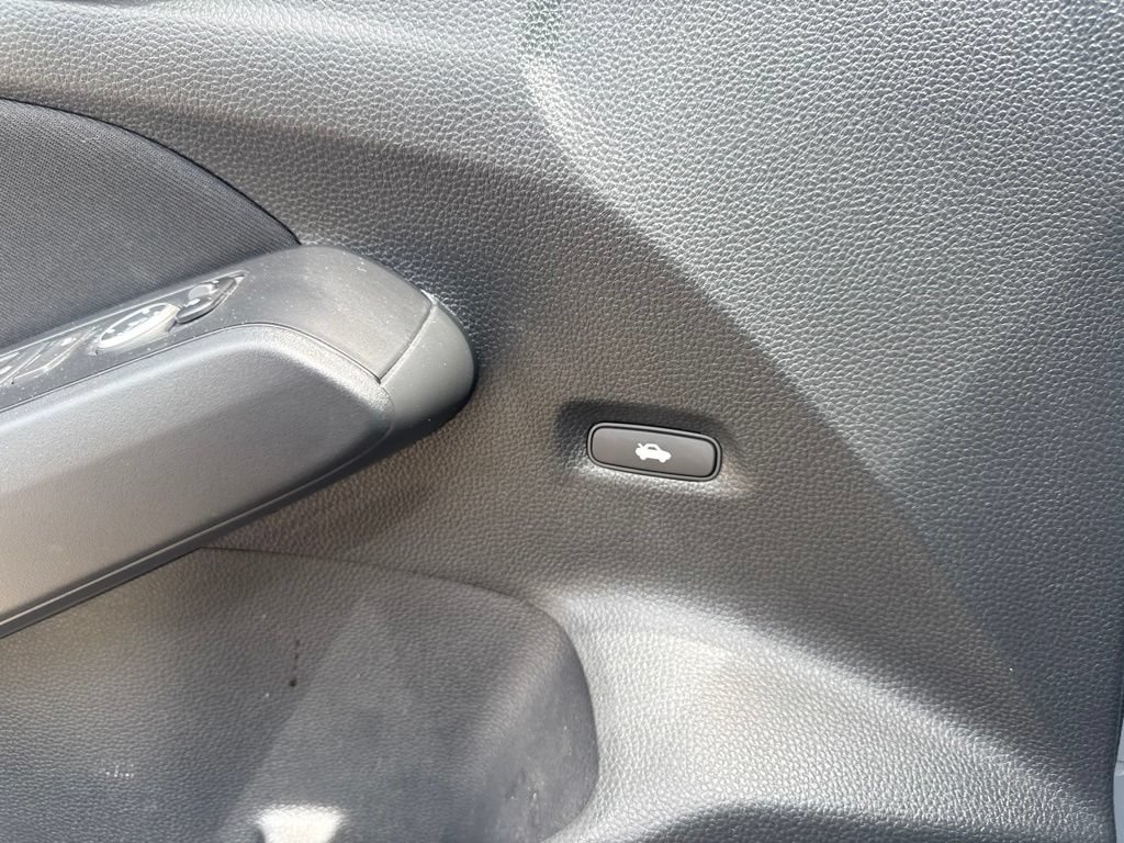 Used 2025 Honda Civic Sport image 17