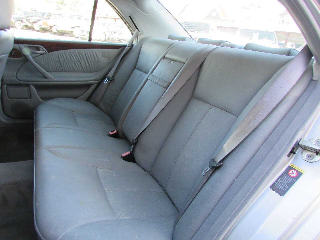 Used 2001 Mercedes-Benz E 320 Sedan image 20