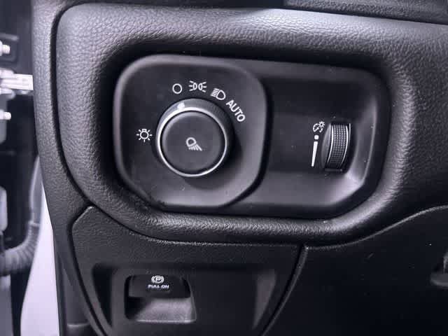 Used 2024 RAM 1500 Laramie RWD image 19