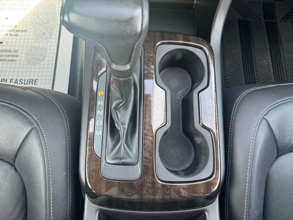 Used 2016 GMC Canyon SLT image 24