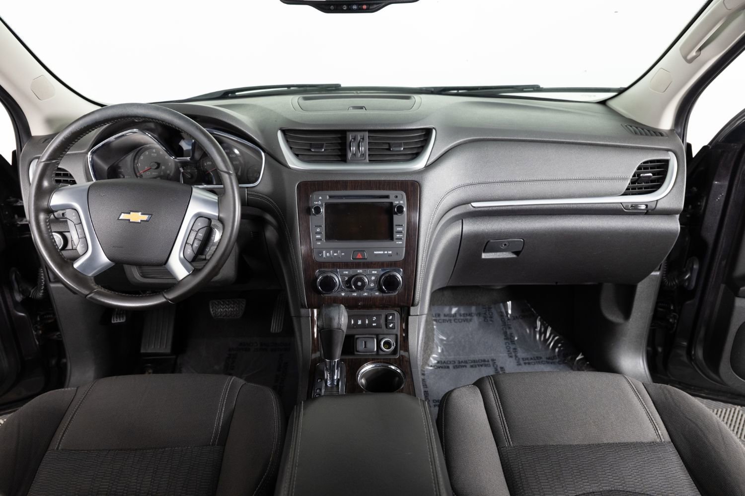 Used 2017 Chevrolet Traverse LT image 38