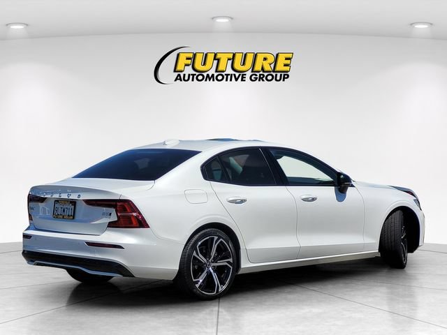 Used 2024 Volvo S60 B5 Core AWD/4WD image 4