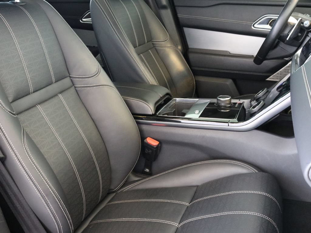Used 2019 Land Rover Range Rover Velar R-Dynamic HSE AWD/4WD image 47