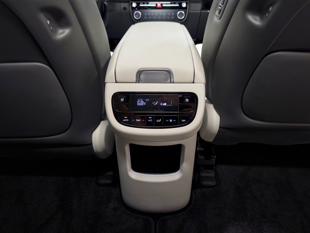 Used 2026 Hyundai Ioniq 9 SEL image 22