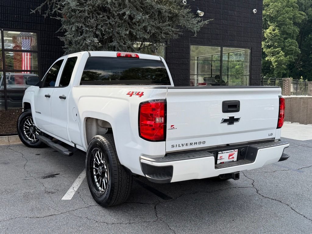 Used 2019 Chevrolet Silverado 1500 Custom w/ Custom Convenience Package AWD/4WD image 18