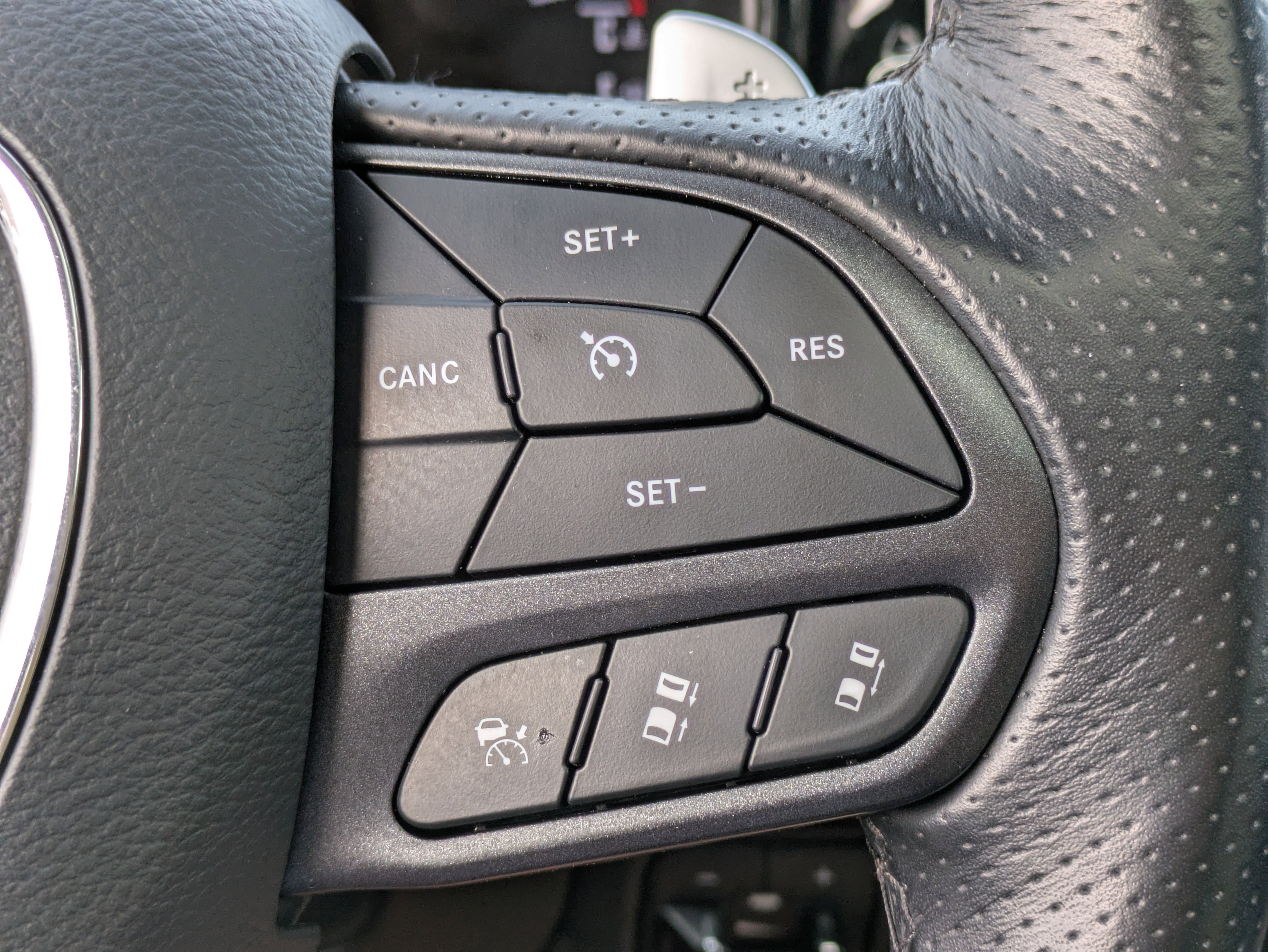 Used 2023 Dodge Durango GT image 26