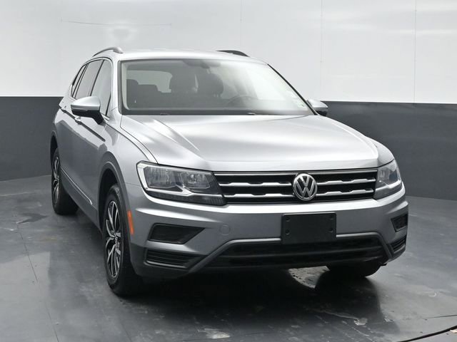 Used 2021 Volkswagen Tiguan SE image 1