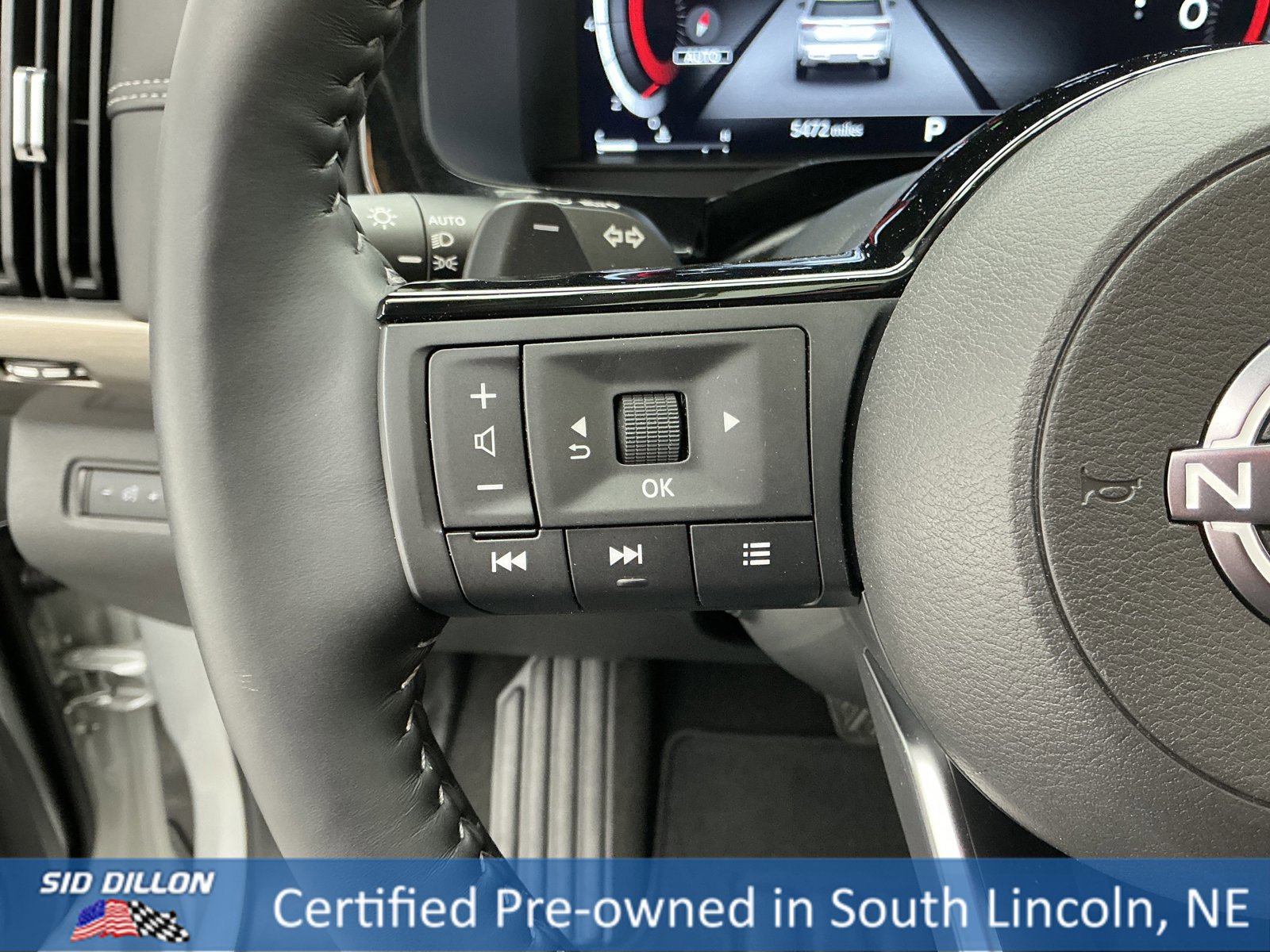 Used 2024 Nissan Pathfinder Platinum image 9