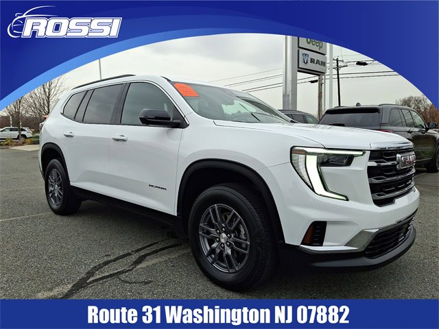 Used 2025 GMC Acadia Elevation image 1