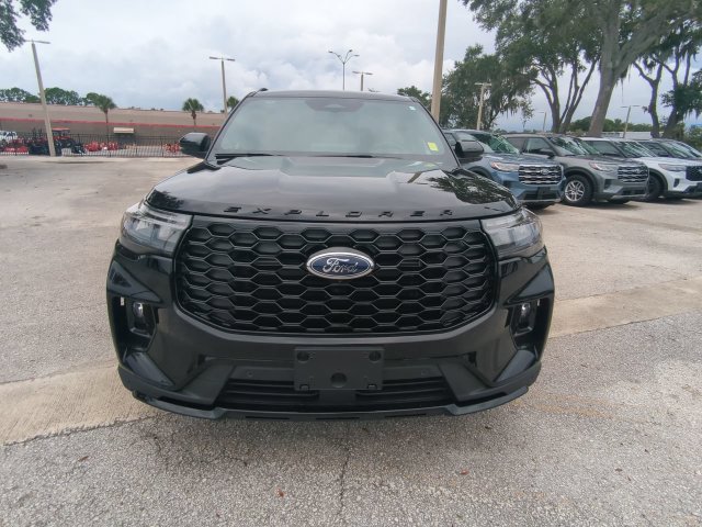 New 2026 Ford Explorer ST-Line w/ ST-Line Street Pack RWD image 10