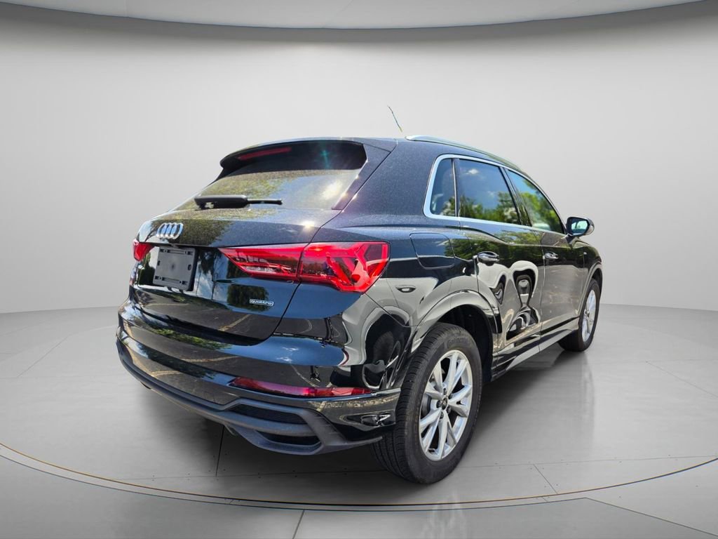 Certified 2025 Audi Q3 2.0T Premium w/ Convenience Package AWD/4WD image 5