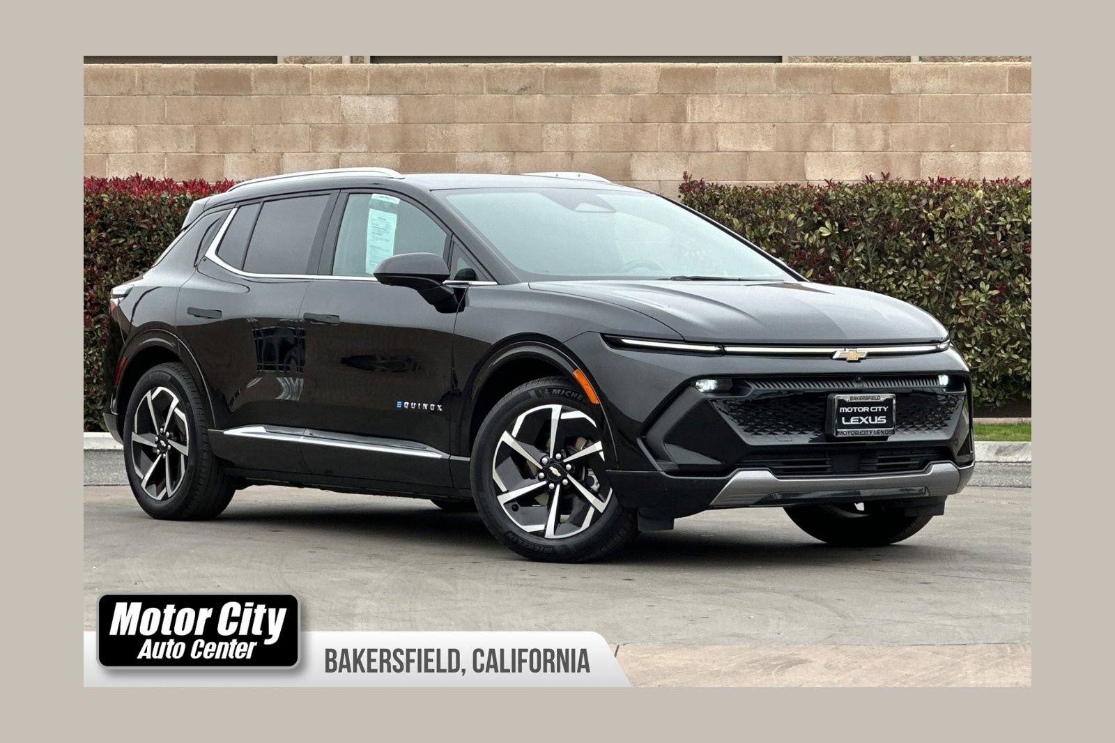 Used 2024 Chevrolet Equinox EV LT image 1