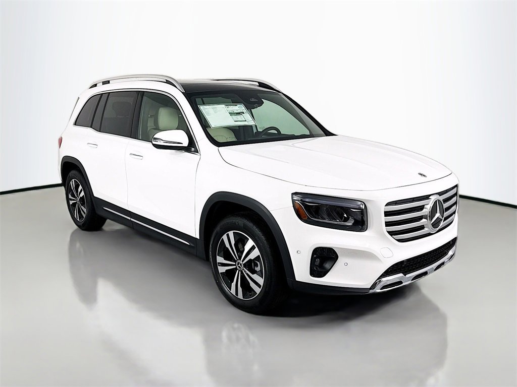 Used 2025 Mercedes-Benz GLB 250 4MATIC image 7