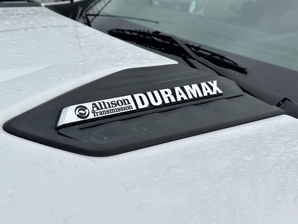 Used 2024 Chevrolet Silverado 2500 High Country image 30