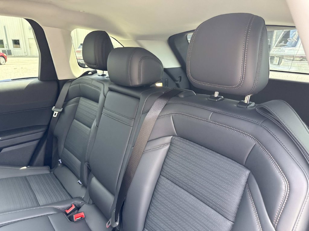 New 2026 Lincoln Nautilus Reserve AWD/4WD image 14