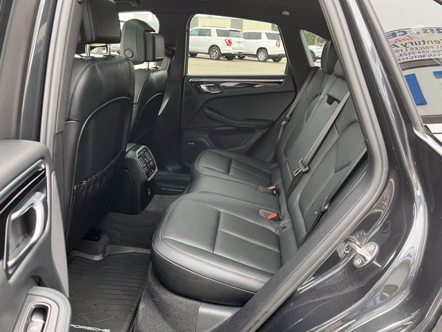 Used 2023 Porsche Macan w/ Premium Package Plus AWD/4WD image 27