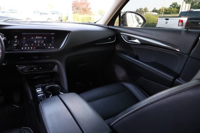 Used 2021 Buick Envision Essence w/ Sport Touring Package FWD image 27