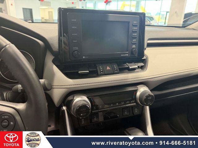 Certified 2022 Toyota RAV4 XLE Premium AWD/4WD image 19