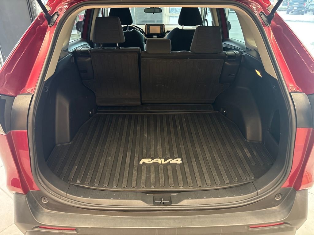 Used 2020 Toyota RAV4 LE w/ All Weather Liner Package image 27