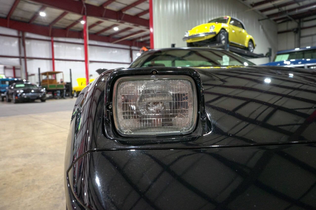 Used 1991 Chevrolet Corvette Coupe RWD image 31