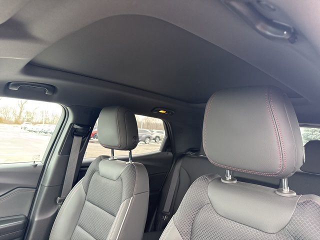 Used 2023 Chevrolet TrailBlazer RS w/ Sun and Liftgate Package image 17