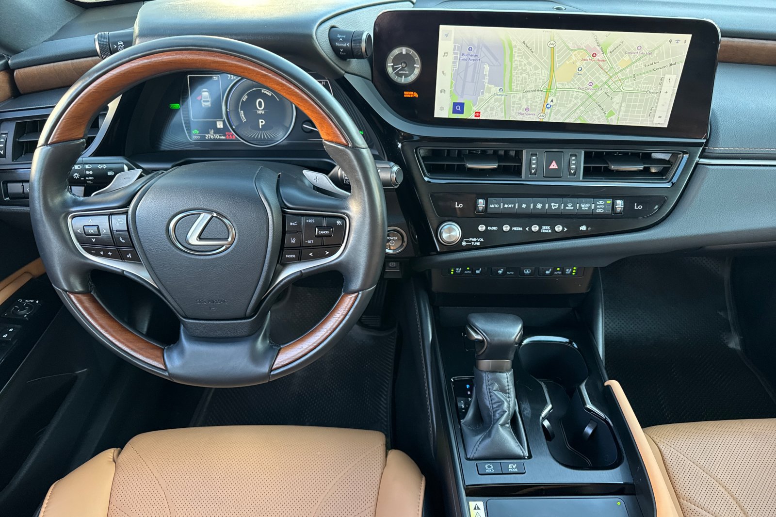 Certified 2025 Lexus ES 300h w/ Accessory Package (Z1) FWD image 11