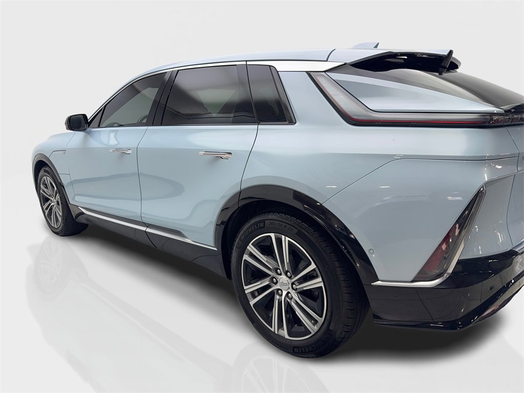 Used 2024 Cadillac Lyriq Luxury image 14