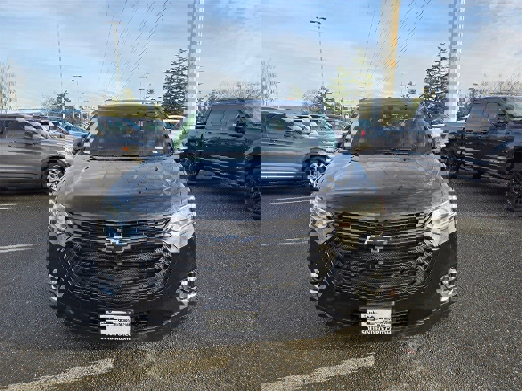 Used 2019 Chevrolet Traverse LT image 2