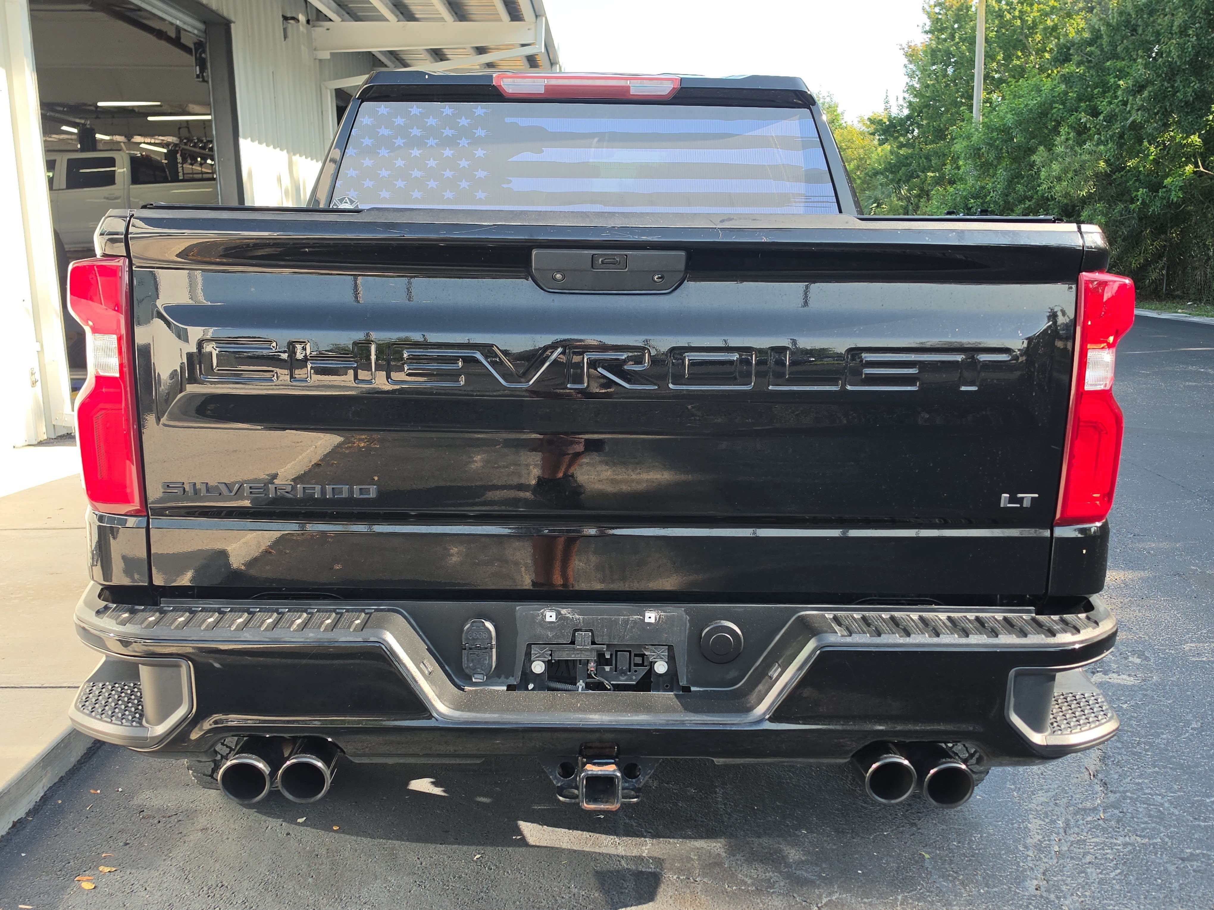 Used 2021 Chevrolet Silverado 1500 LT Trail Boss w/ LPO, Dark Essentials Package AWD/4WD image 5